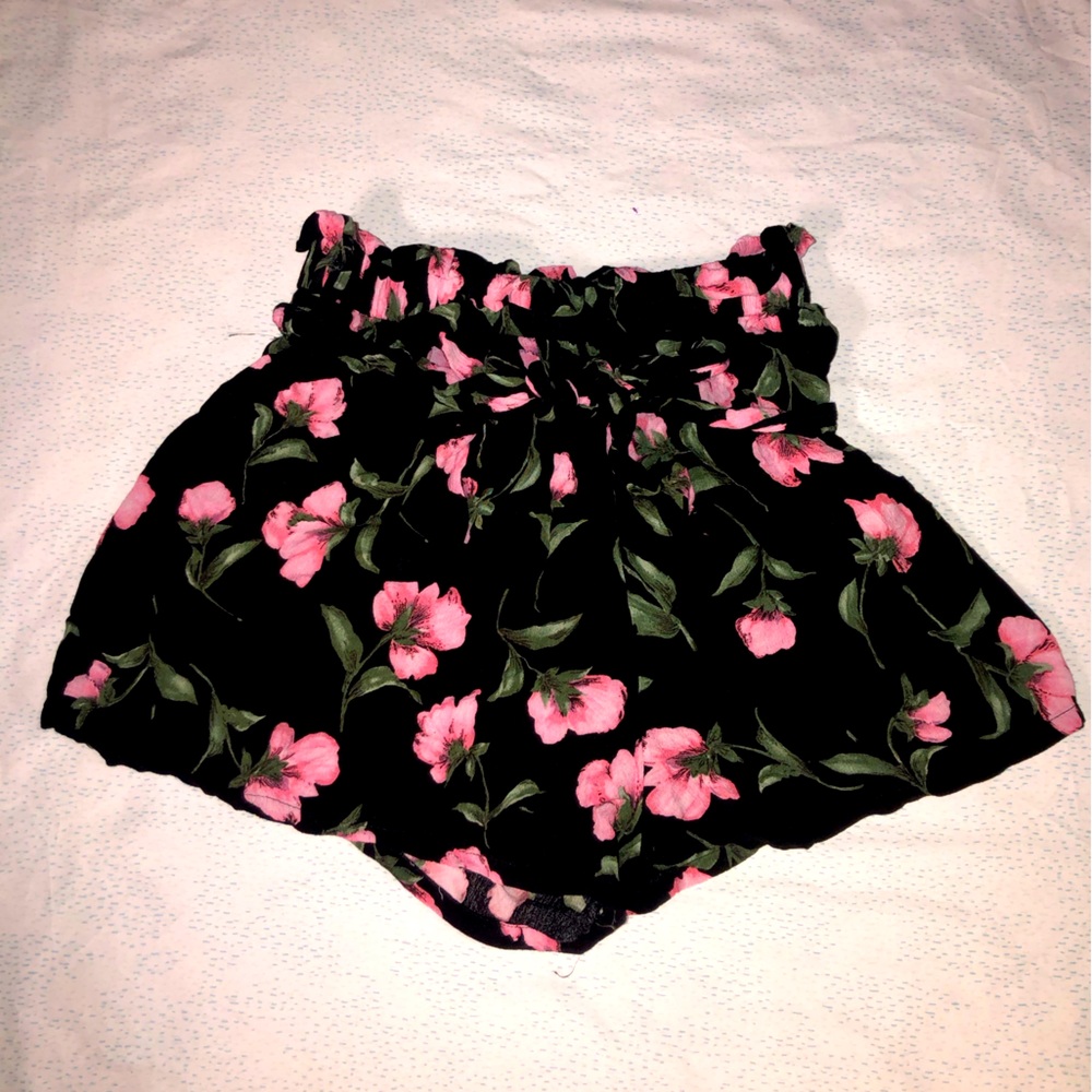 Beautiful Pink Floral Paperbag Shorts